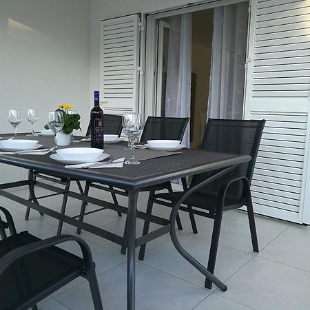 Holiday Home Bajlo Apartment With Three Bedrooms Zadar Ngoại thất bức ảnh