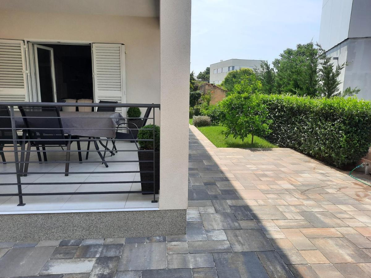 Holiday Home Bajlo Apartment With Three Bedrooms Zadar Ngoại thất bức ảnh