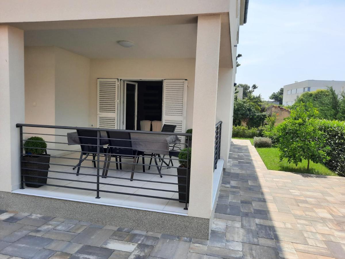 Holiday Home Bajlo Apartment With Three Bedrooms Zadar Ngoại thất bức ảnh